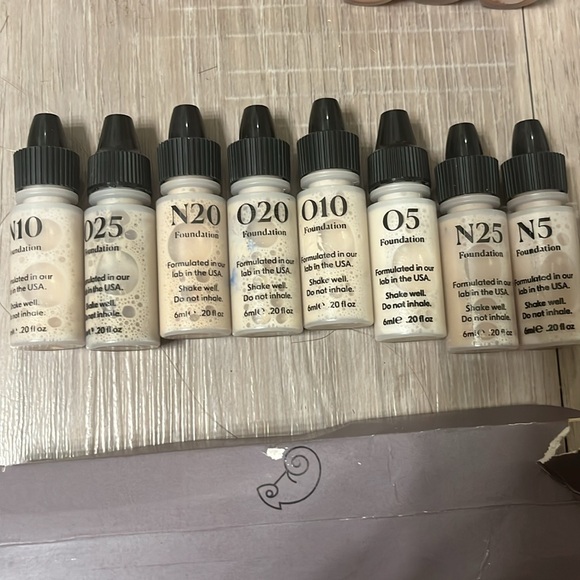 Airbrush Foundation Bundle - Picture 4 of 4